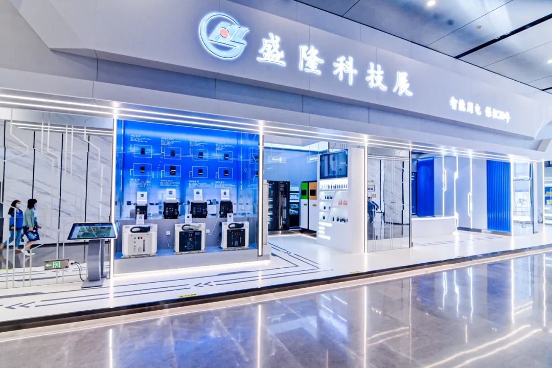 1691202498102669.jpg 640.jpg