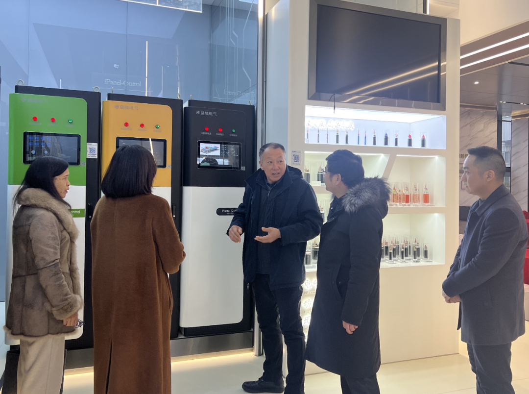 1708583955219150.png 640 (1).png