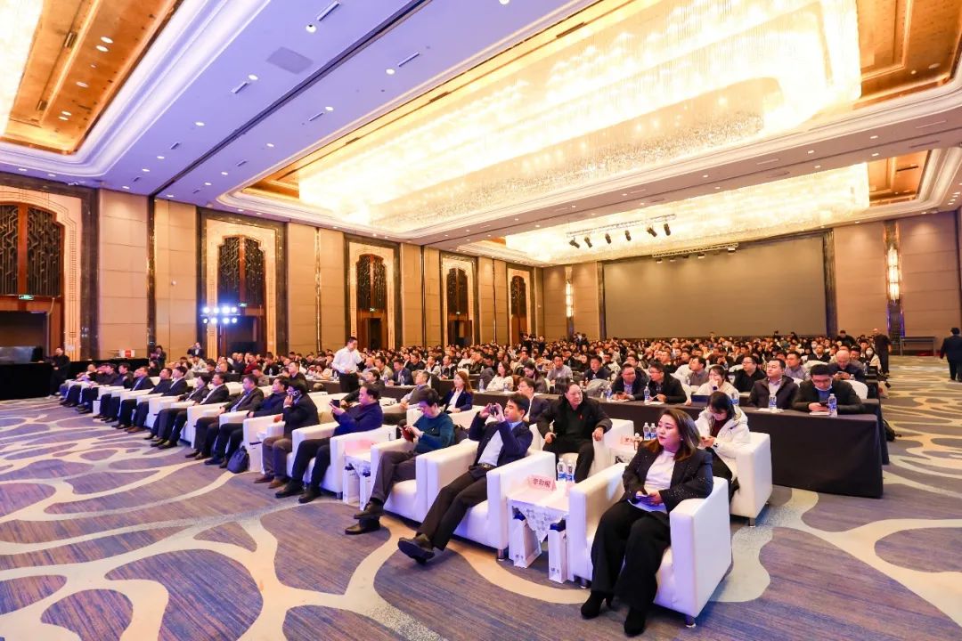 1739757762543727.jpg 640.jpg